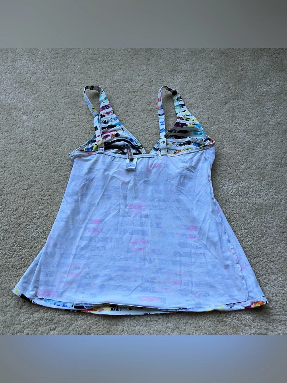 Venus Sunseeker White Multicolor Floral Stripe Underwired Tankini Top - 8 - VGUC